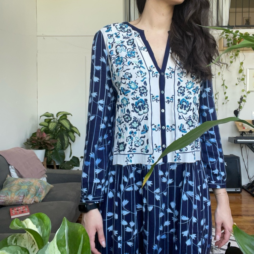 Anthropologie blue embroidery dress, babydoll midi